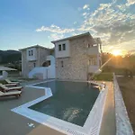 Apart-hotel Luminous Luxury