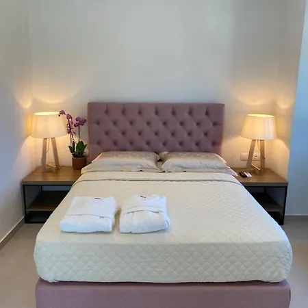 Luminous Luxury Λιμένας