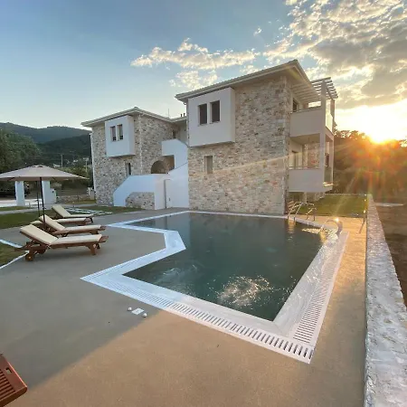 Luminous Luxury Aparthotel 4*