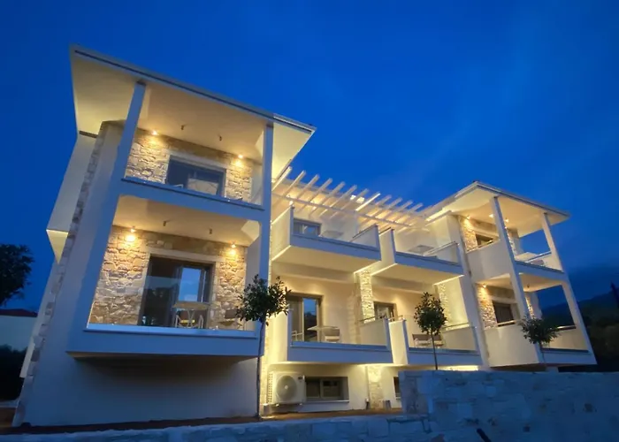 Luminous Luxury 4*
