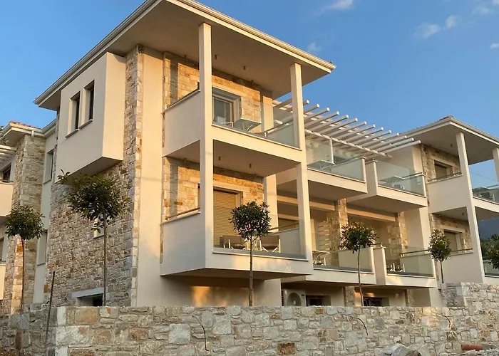 Luminous Luxury Aparthotel 4*