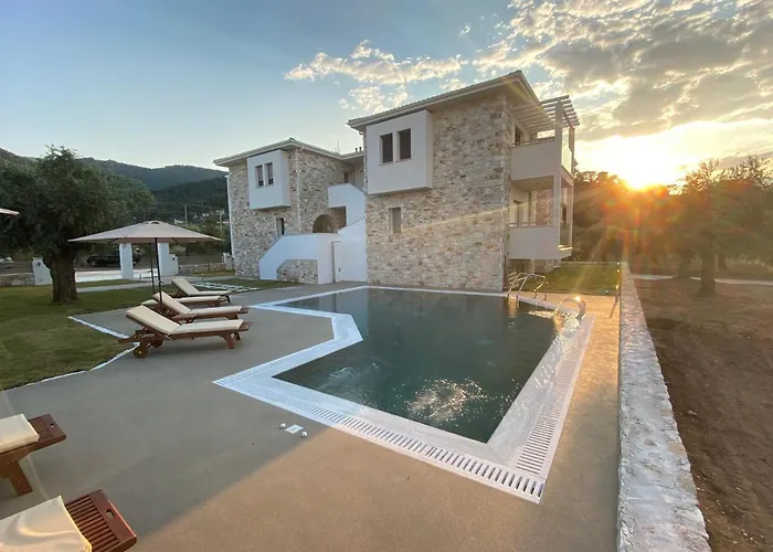 Luminous Luxury Aparthotel 4*