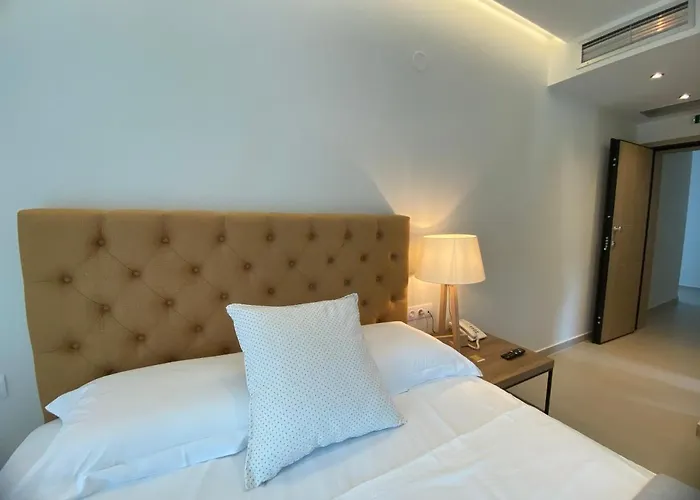 Luminous Luxury 4*